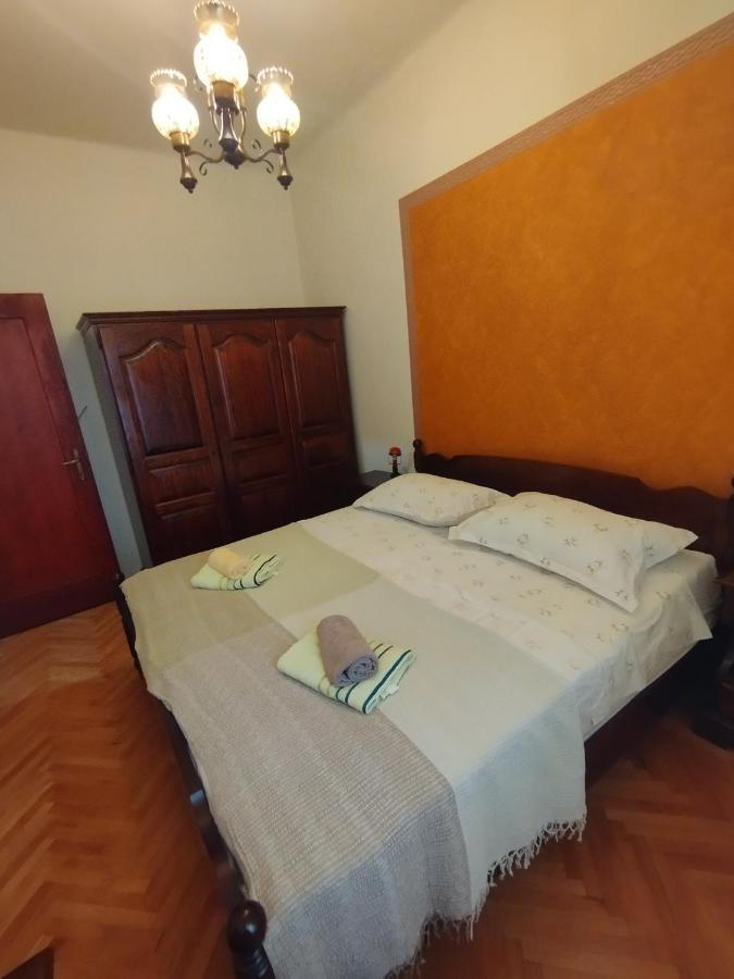 Bugenvilija Apartment Split Exterior photo